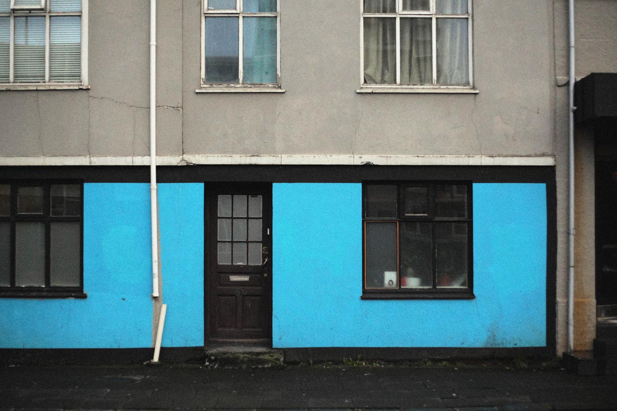Blue-wall-ilk